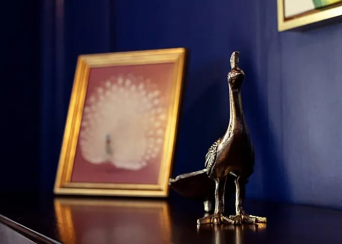 The Peacock - Artsy East Hill Getaway Pensacola